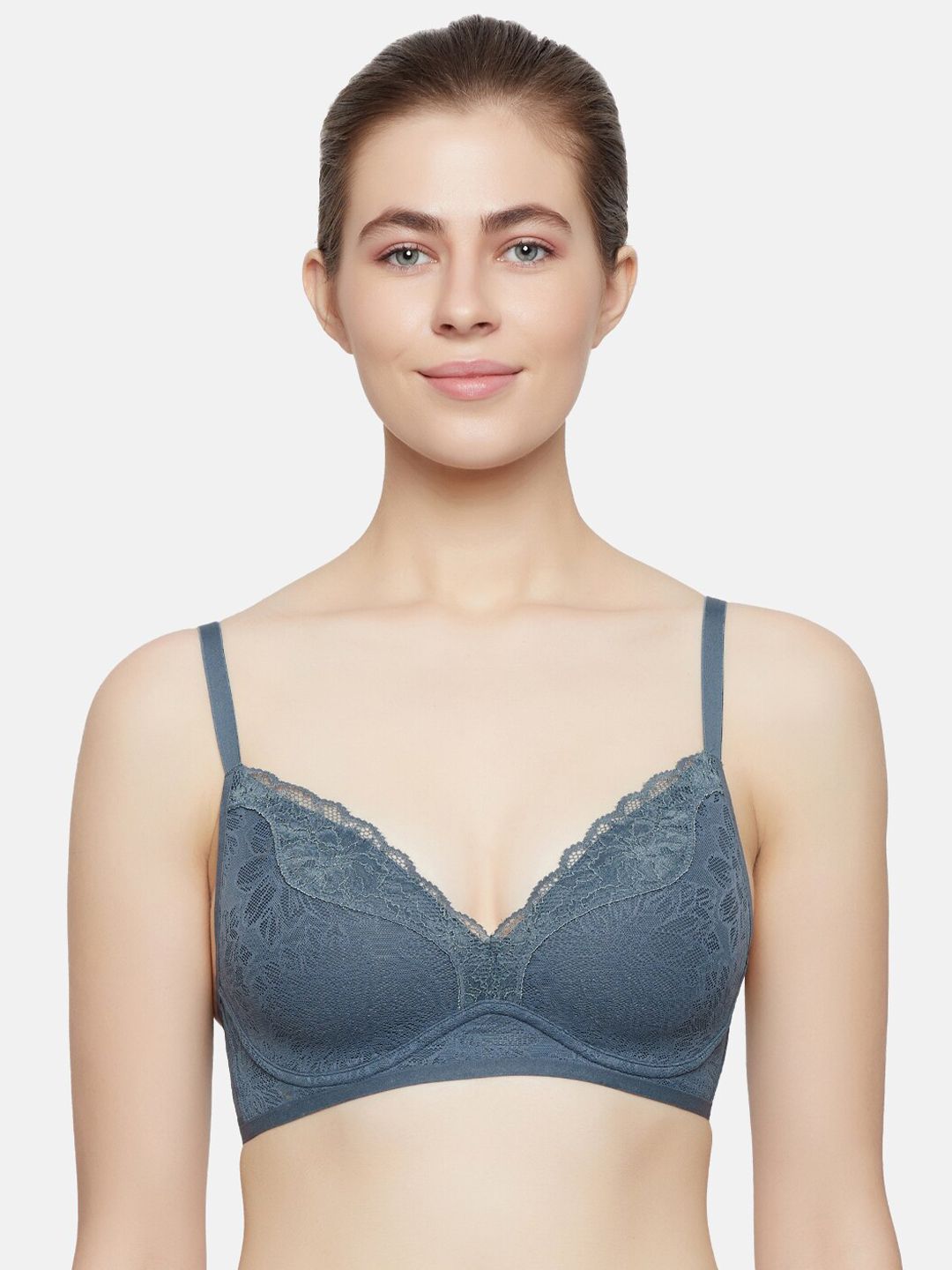 Triumph Plunge Neck Padded Wireless Ultrasmart 4D Technology Fit Smart Bra