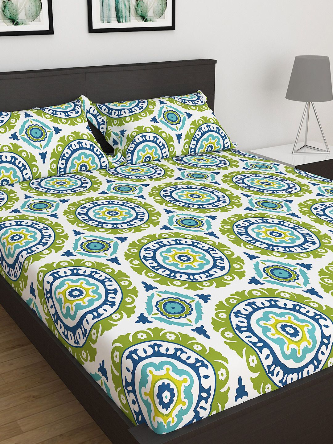 Home Centre 180 TC Dallas Printed Cotton Double Bedsheet with 2 Pillow Covers Price in India