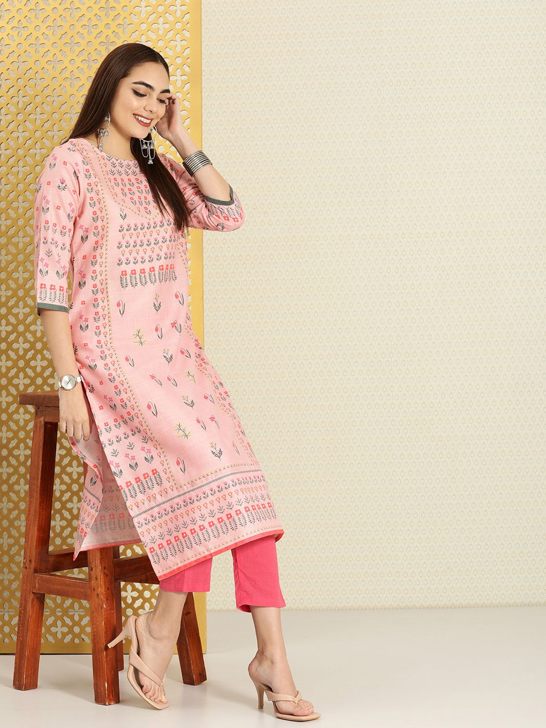 House of Pataudi Women Pink & Green Floral Printed Rozana Kurta Price in India