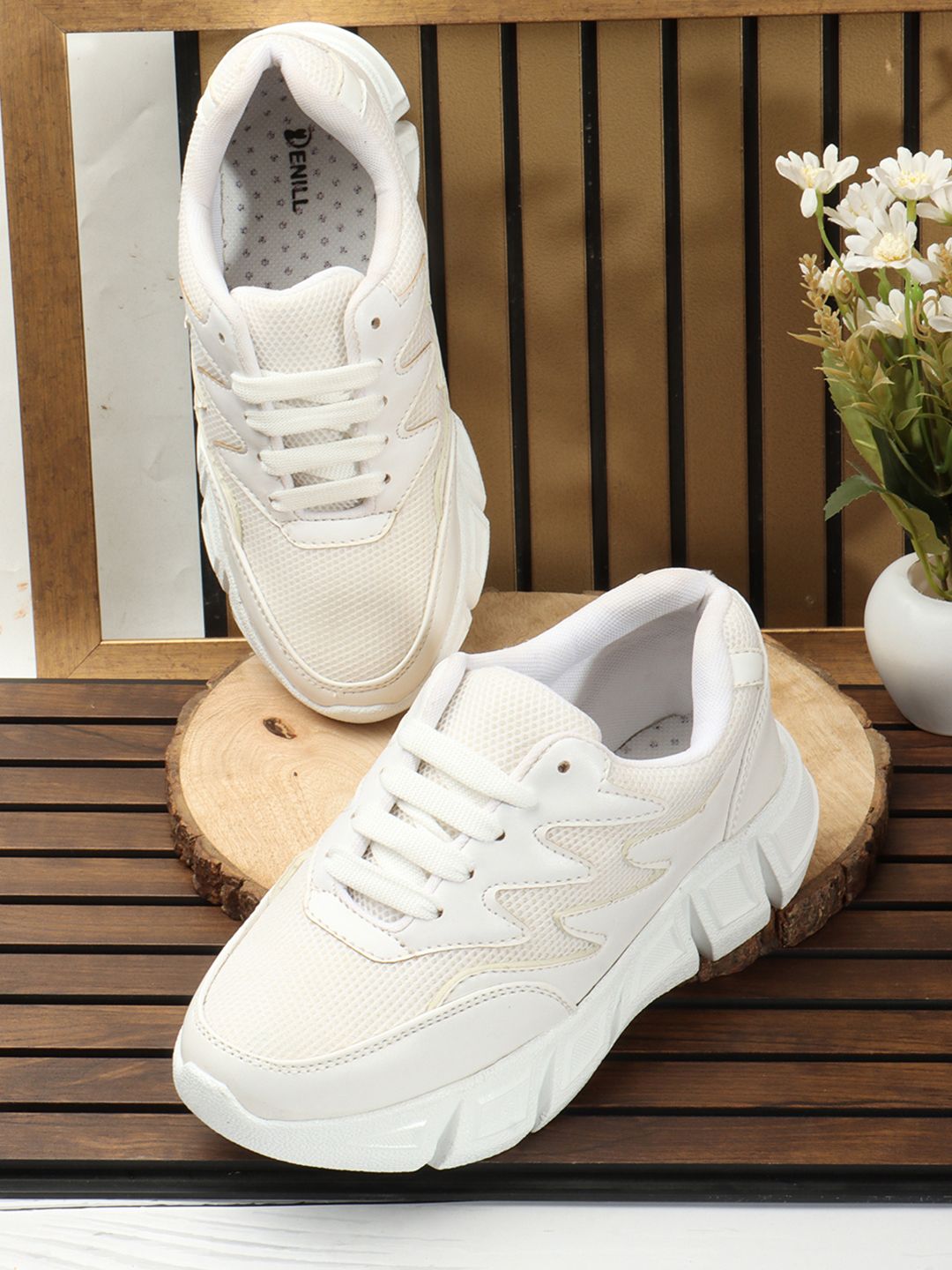 Denill Women White Solid Running Shoes