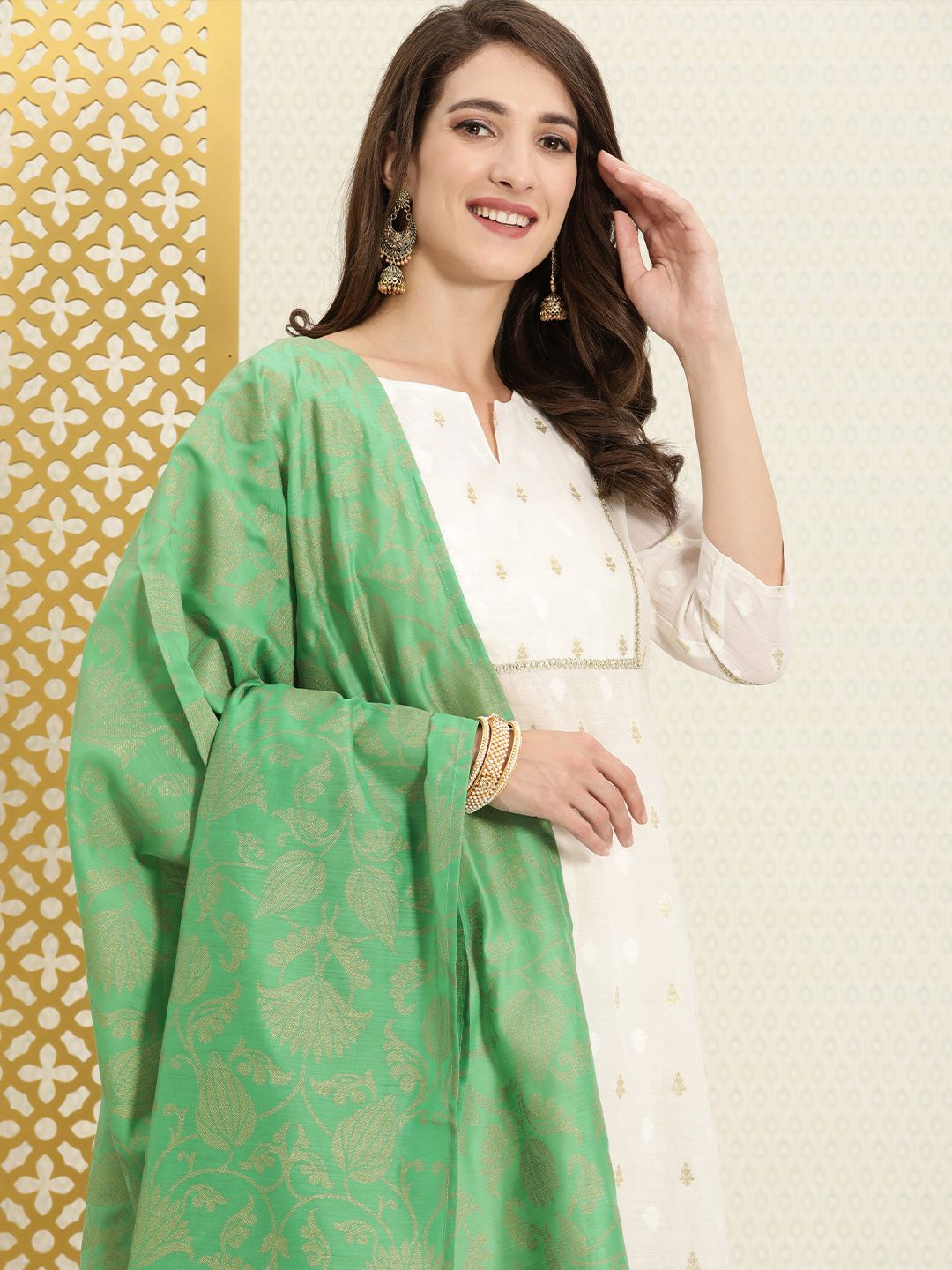 House of Pataudi Sea Green Ethnic Motifs Printed Poly Chanderi Foil Print Dupatta Price in India