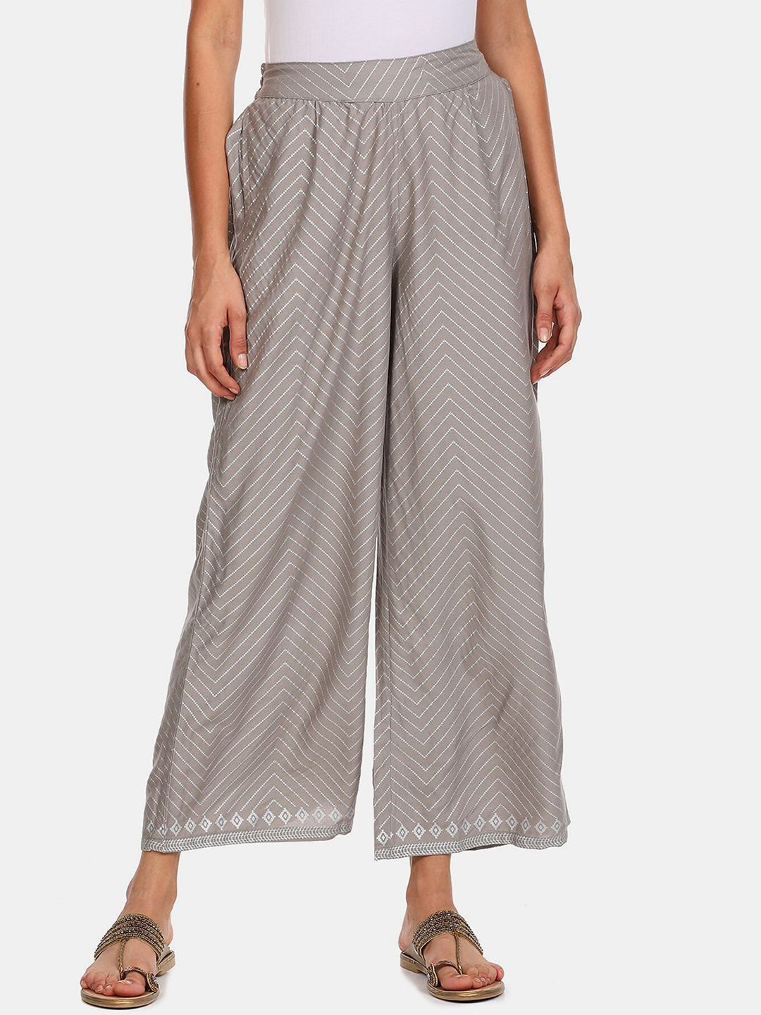 Anahi Women Grey Printed Trousers Price in India