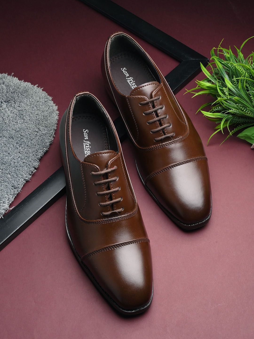 San Frissco Men Brown Solid Formal Comfortable Laceup Derby Shoes