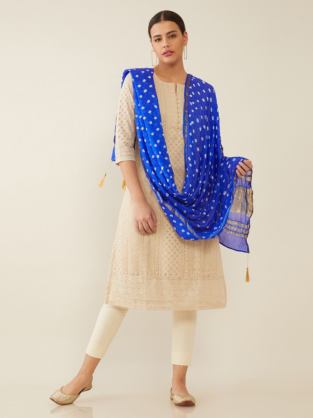 Soch Women Blue & White Bandhani Printed Georgette Dupatta Price in India