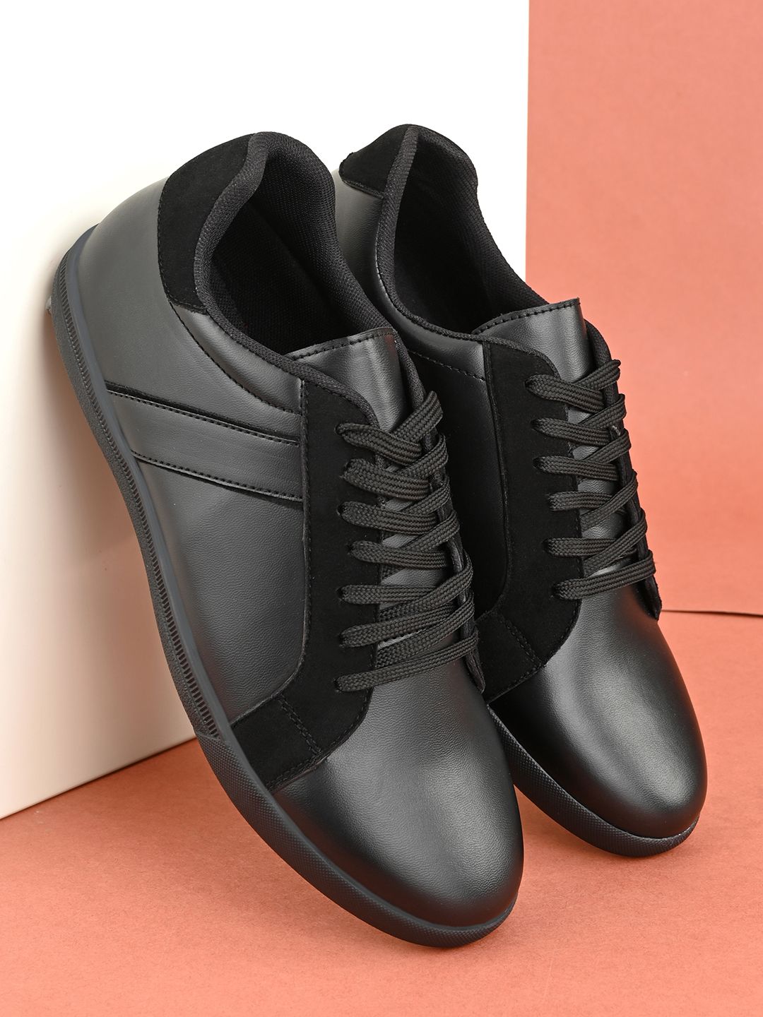 Big Fox Men Black Sneakers