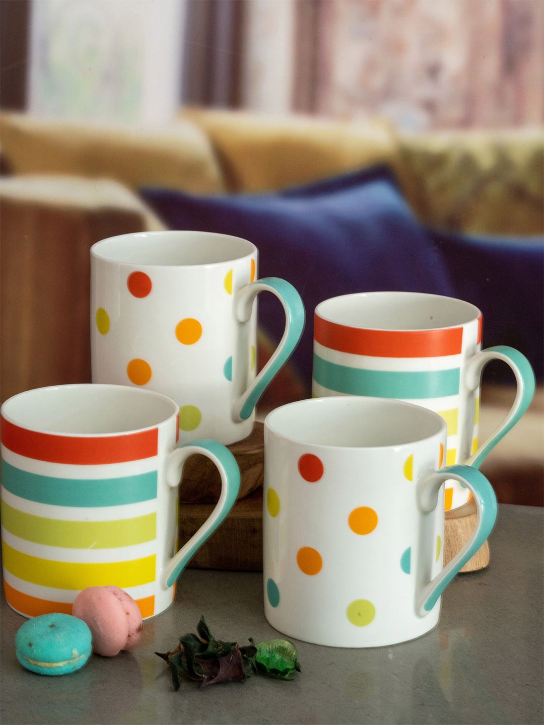 GOODHOMES White & Multicoloured 4 Pcs Printed Bone China Glossy Mugs Price in India