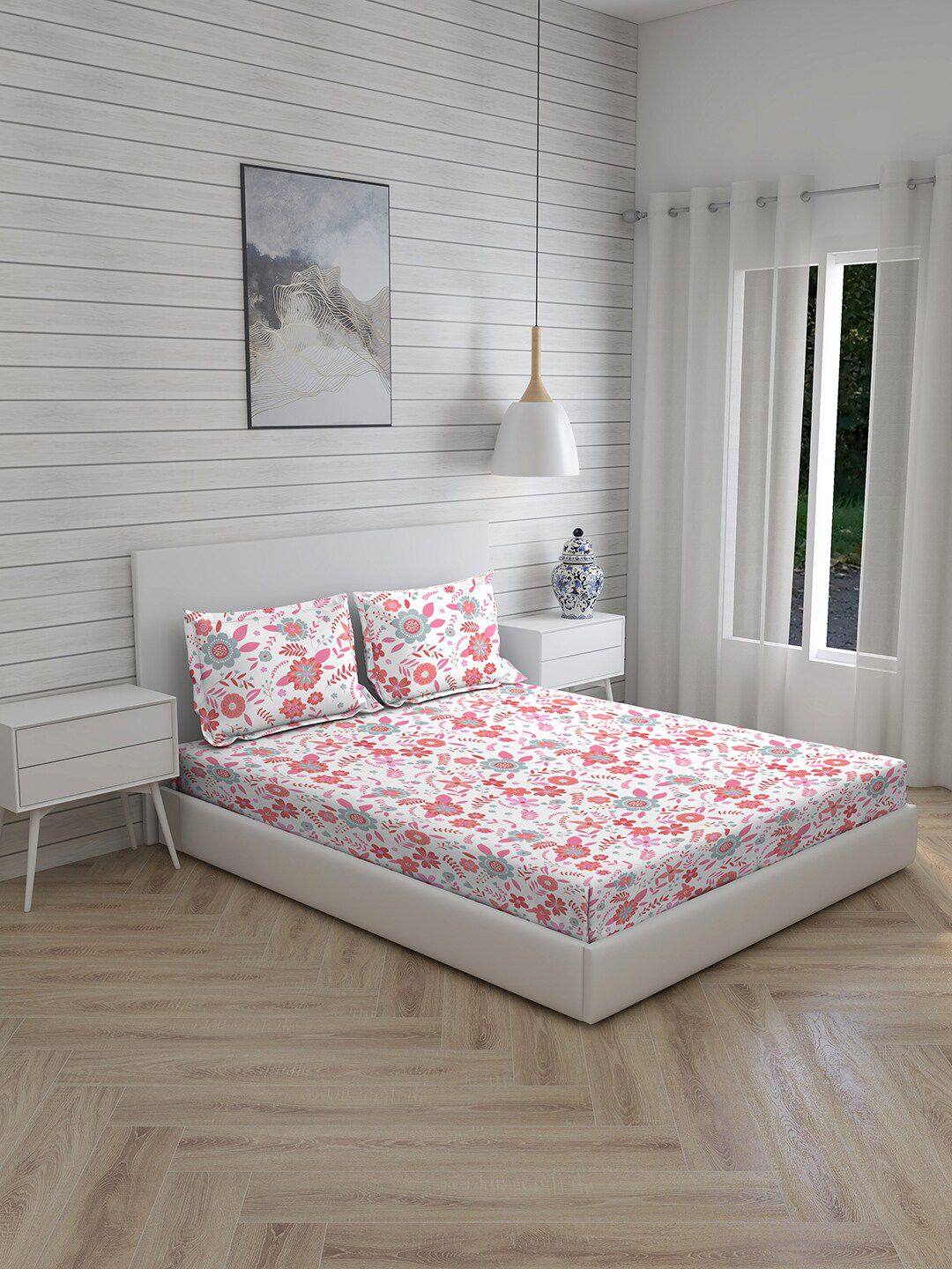 Layers Unisex Pink & White Floral Printed 144 TC 1 King Bedsheet with 2 Pillow Covers Price in India