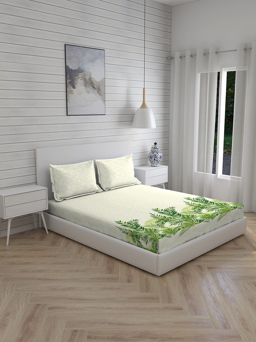 Layers Green & White Floral 144 TC Cotton King Bedsheet with 2 Pillow Covers Price in India