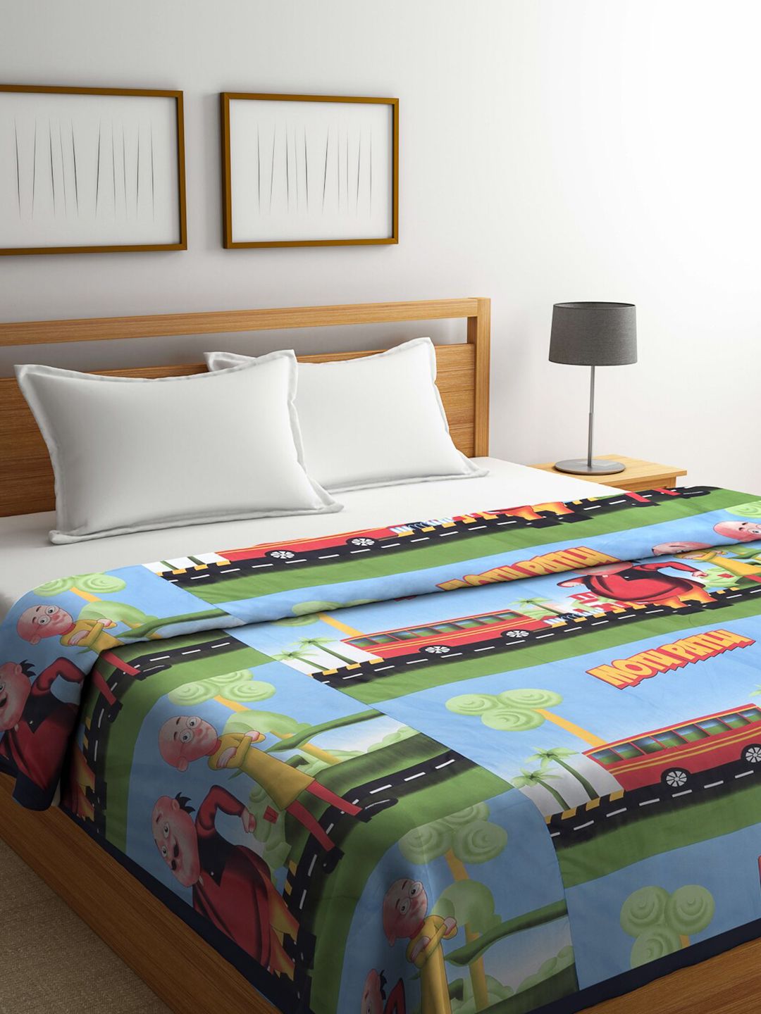 KLOTTHE Blue & Red Cartoon Characters Mild Winter 210 GSM Double Bed Dohar Price in India