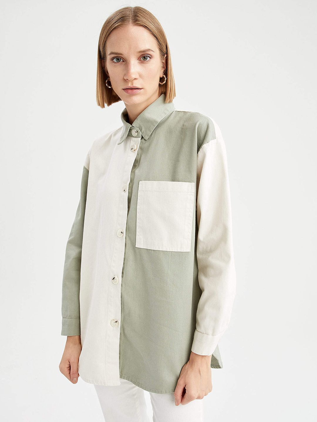 DeFacto Women Off-White & Green Pure Cotton Oversized Fit Colourblocked Casual Shacket Price in India