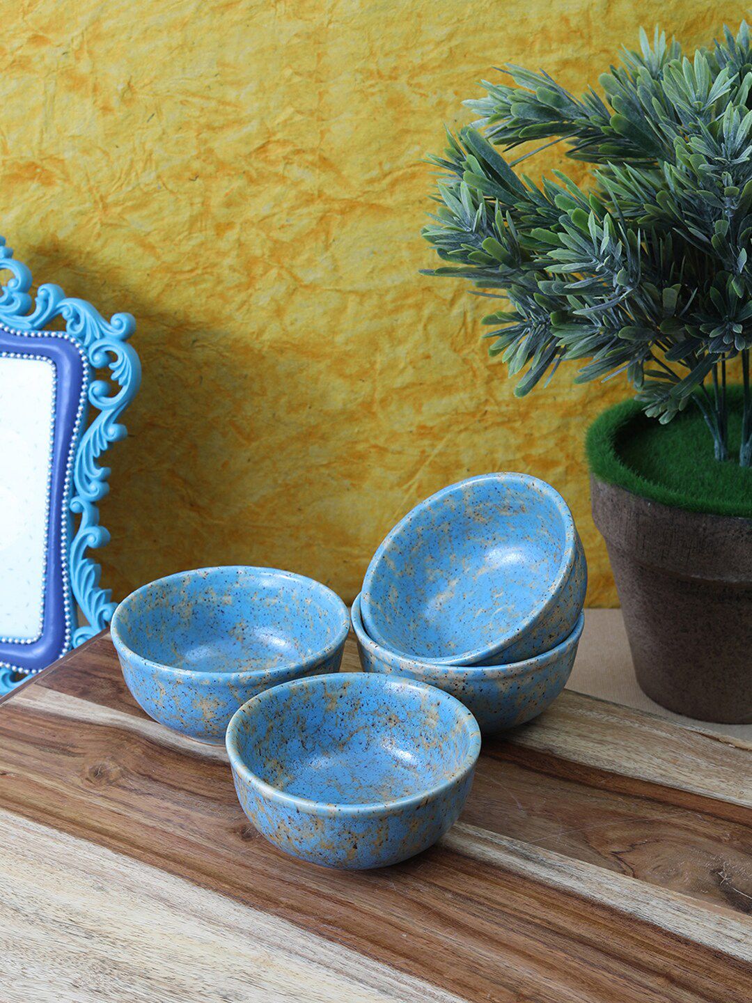VarEesha Blue & Gold-Toned 4 Pieces Handcrafted and Hand Painted Ceramic Glossy Bowls Price in India