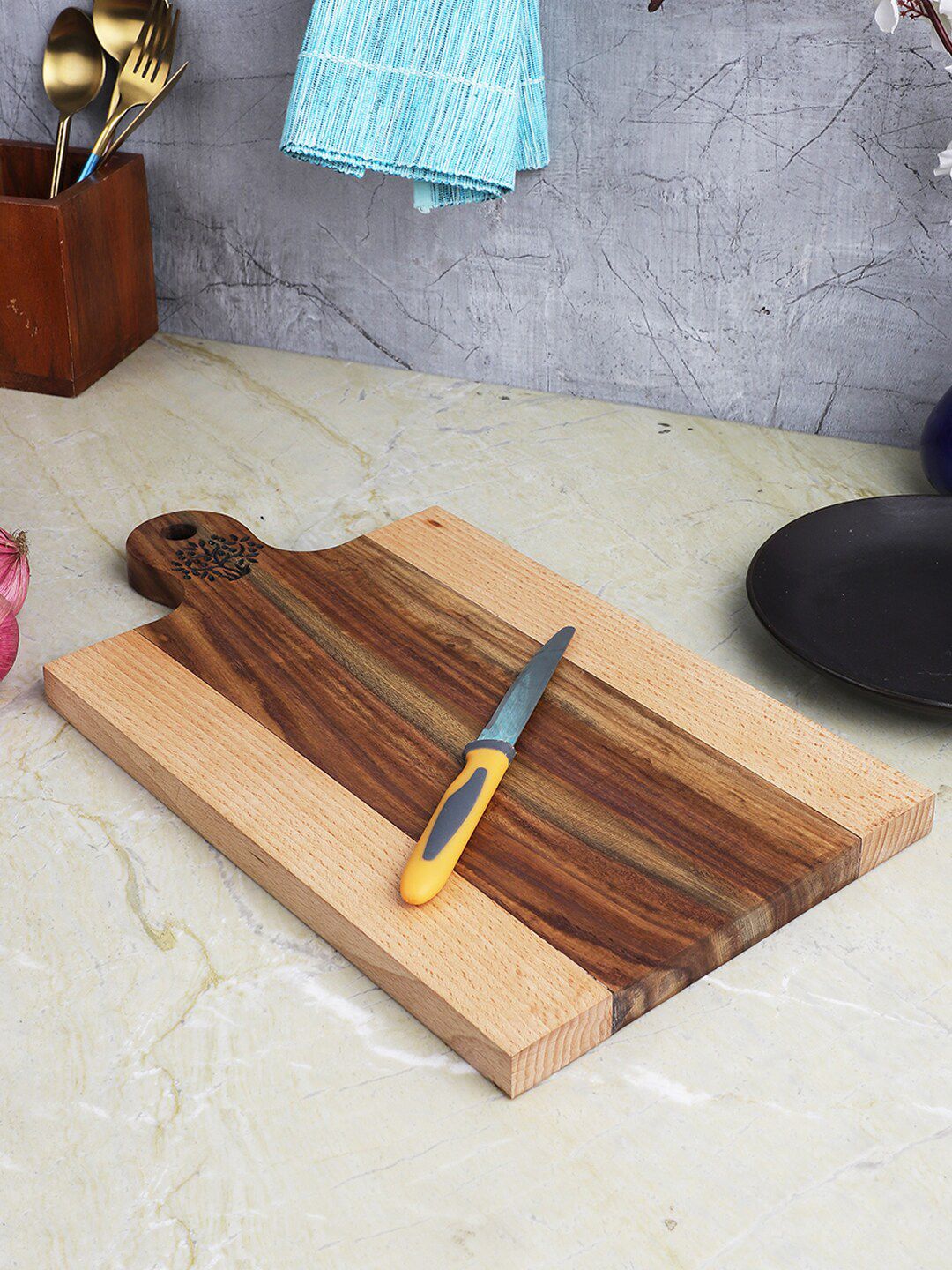 VarEesha Brown Solid Chopping Board Price in India