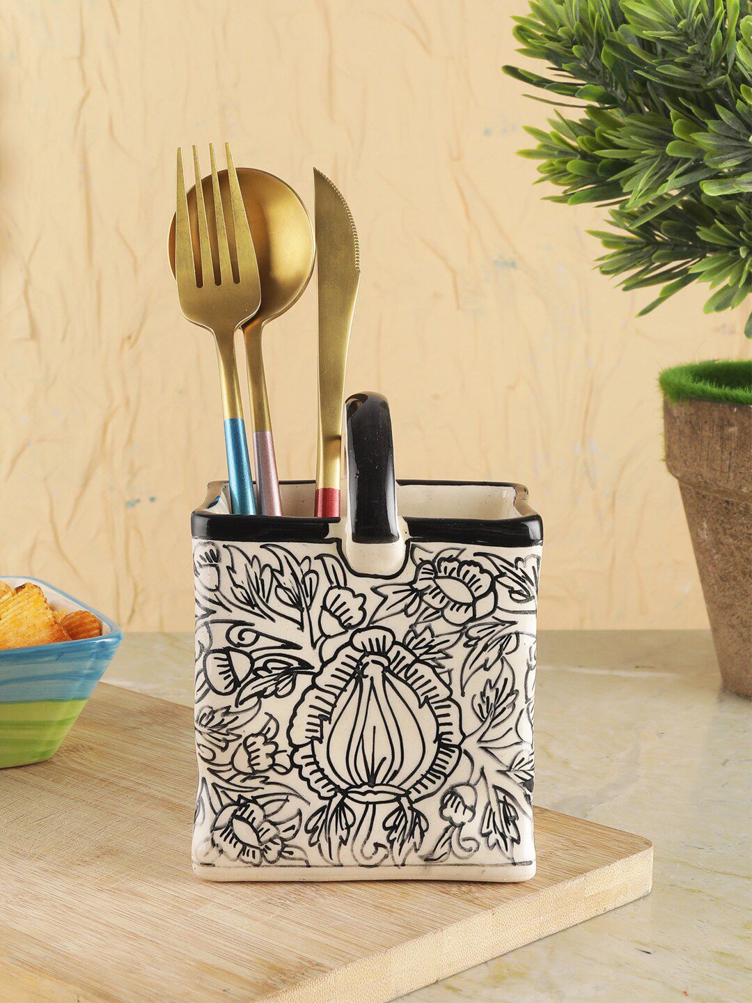 VarEesha Off White & Black Printed Ceramic Cutlery Holder Basket Price in India