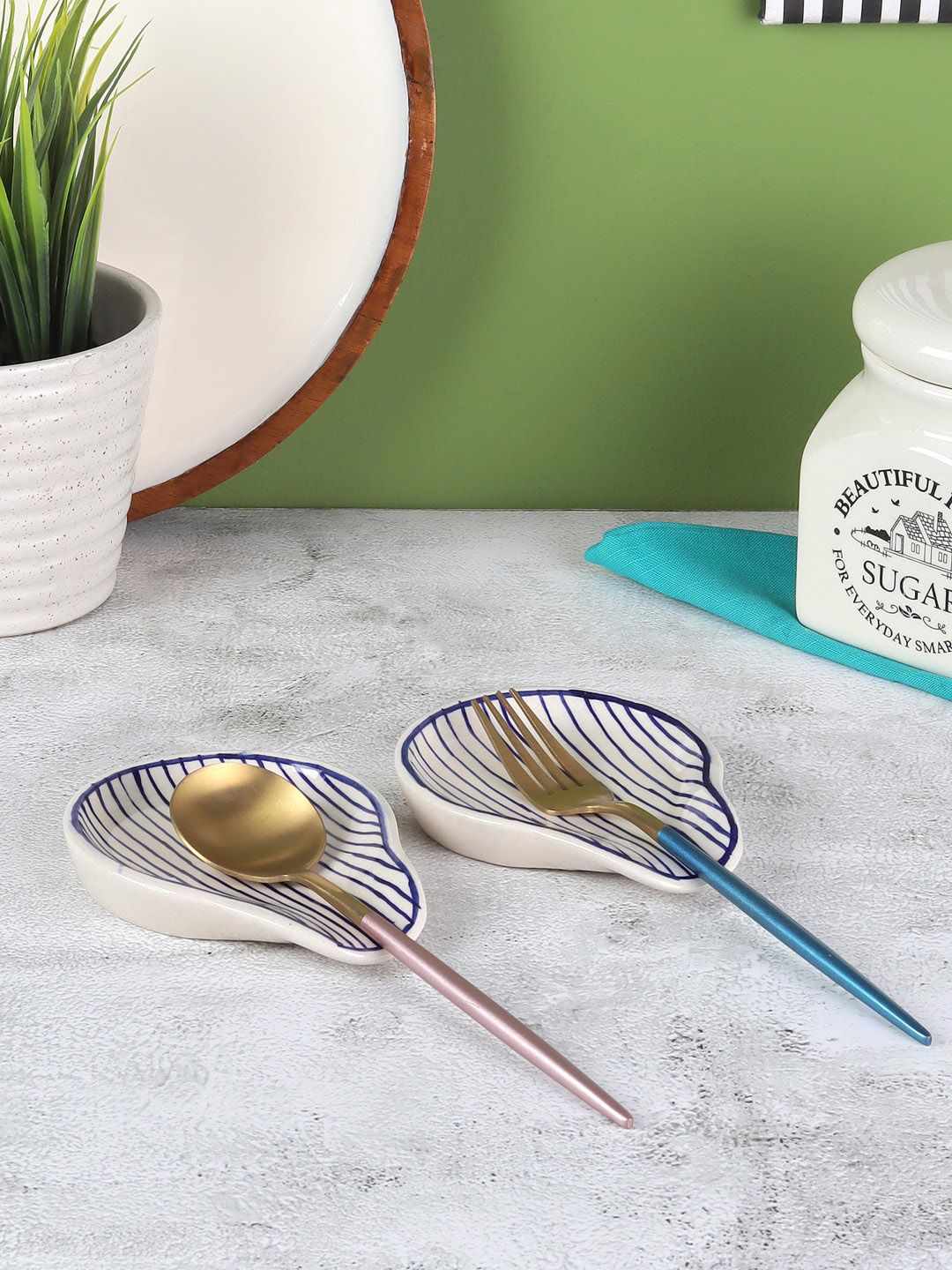 VarEesha Set Of 2 Blue & White Ceramic Spoon Rests Price in India