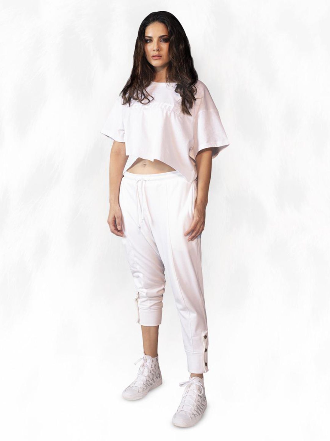 I Am Animal Women White Organic Cotton Regular Fit Ankle Joggers Price in India