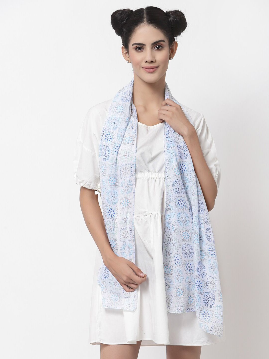 J Style Women Blue & White Printed Stole Price in India