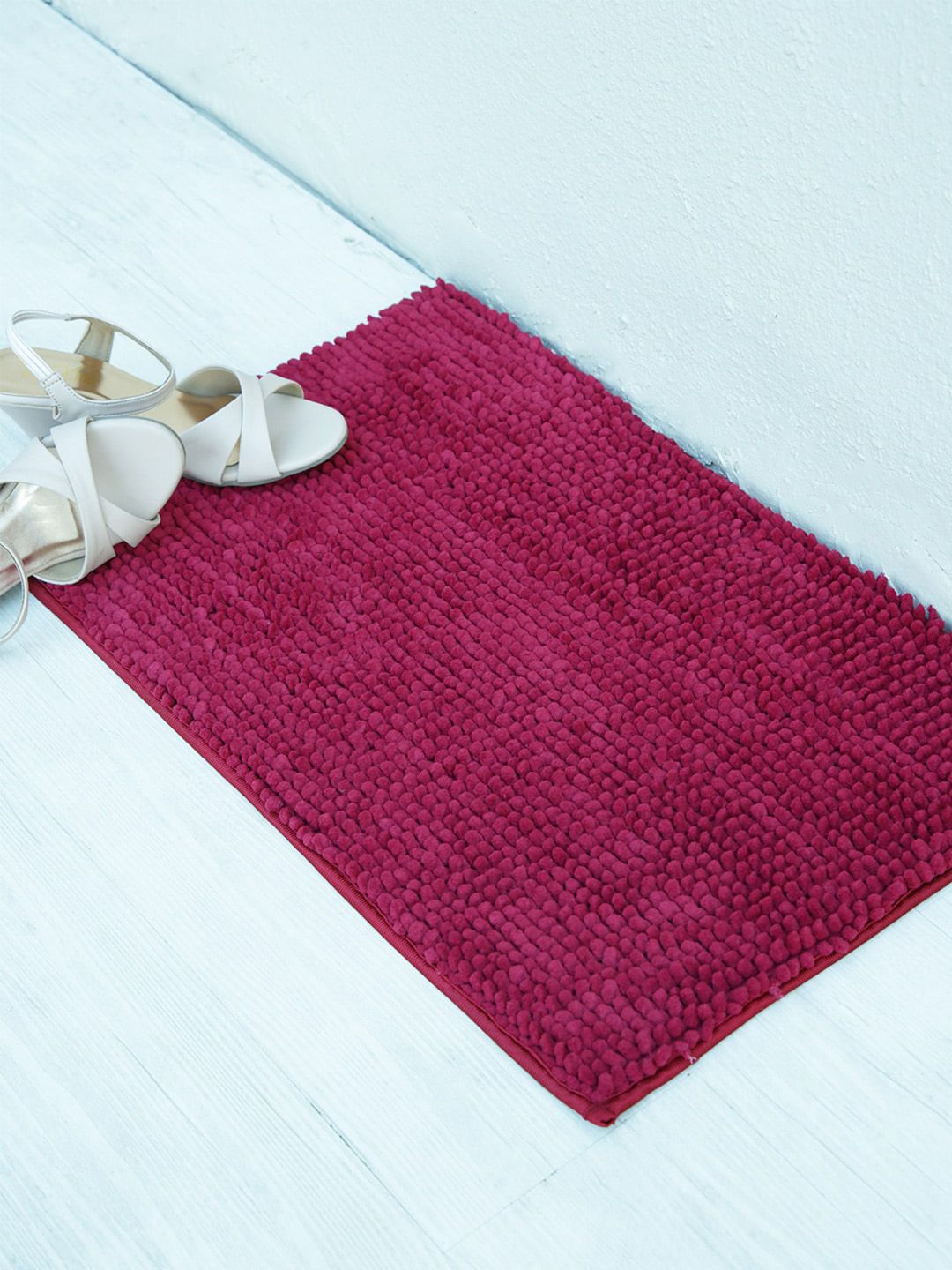 Ariana Burgundy SuperSoft MicroPlush Bath Mat Price in India