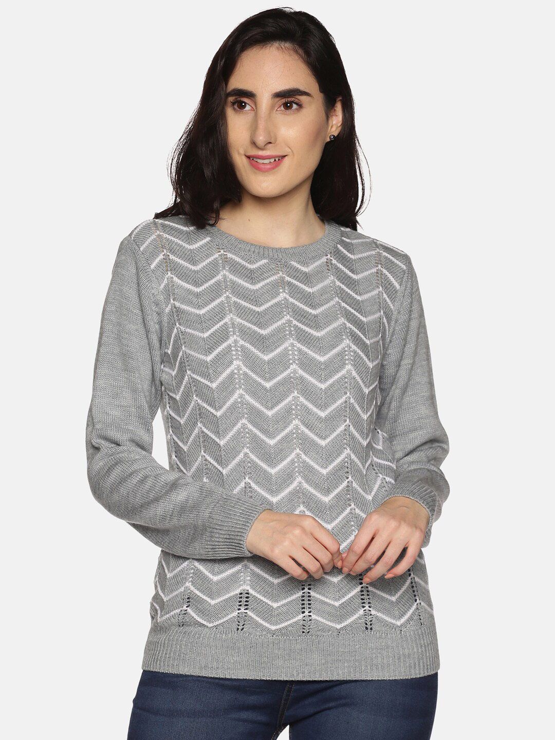 DAiSY Women Grey & White Printed Pullover Price in India