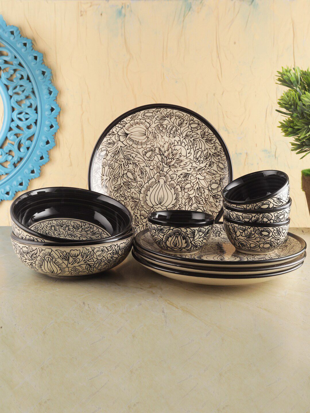 VarEesha Off White & Black 10 Pieces Ethnic Motifs Printed Ceramic Glossy Dinner Set Price in India