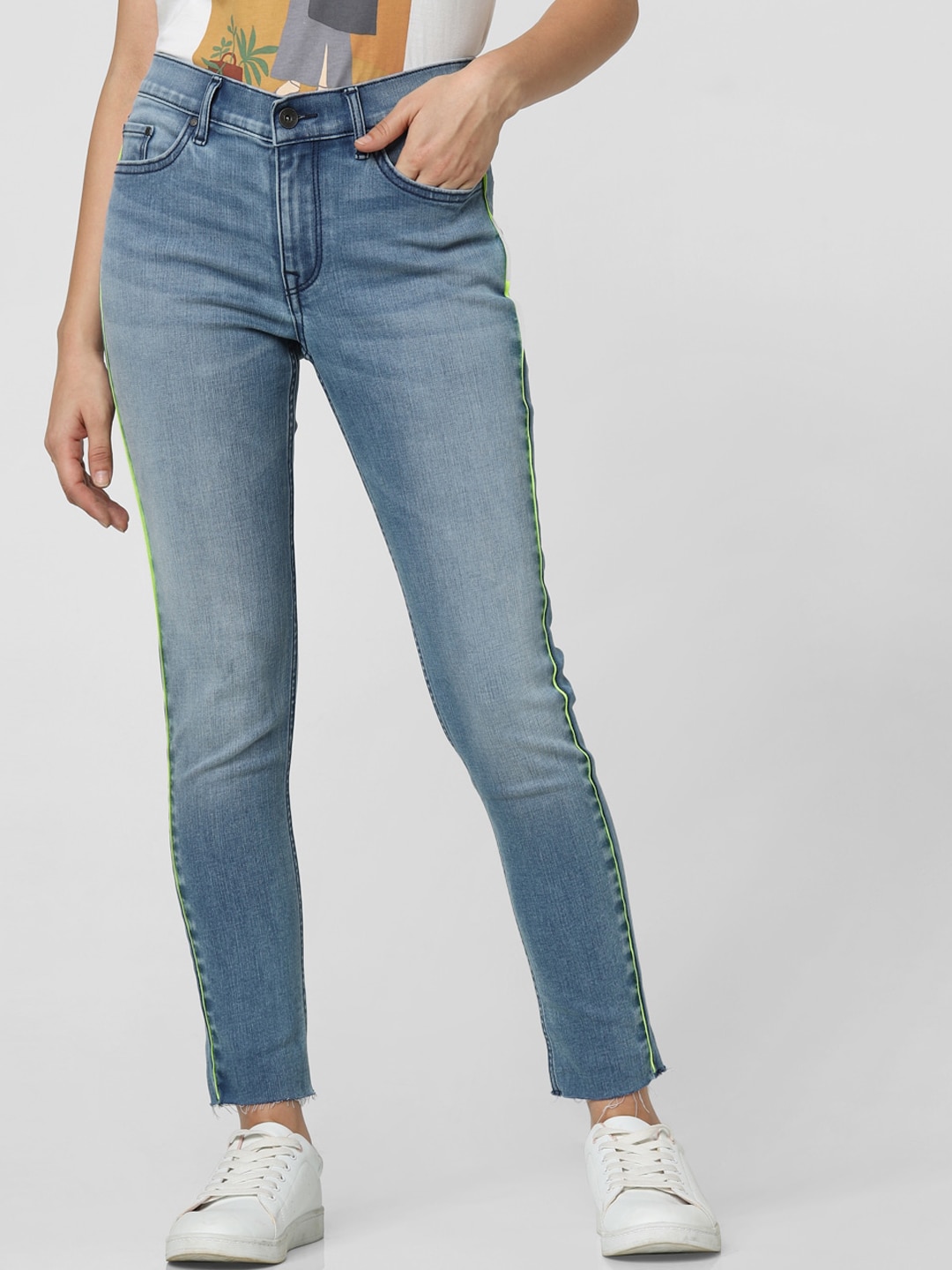 Vero Moda Women Blue Skinny Fit Heavy Fade Jeans Price in India