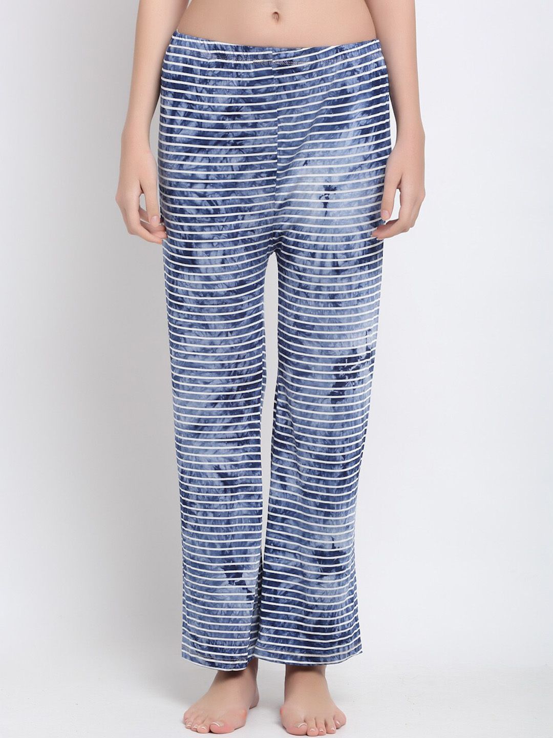 armure Women Blue & White Striped Lounge Pants Price in India