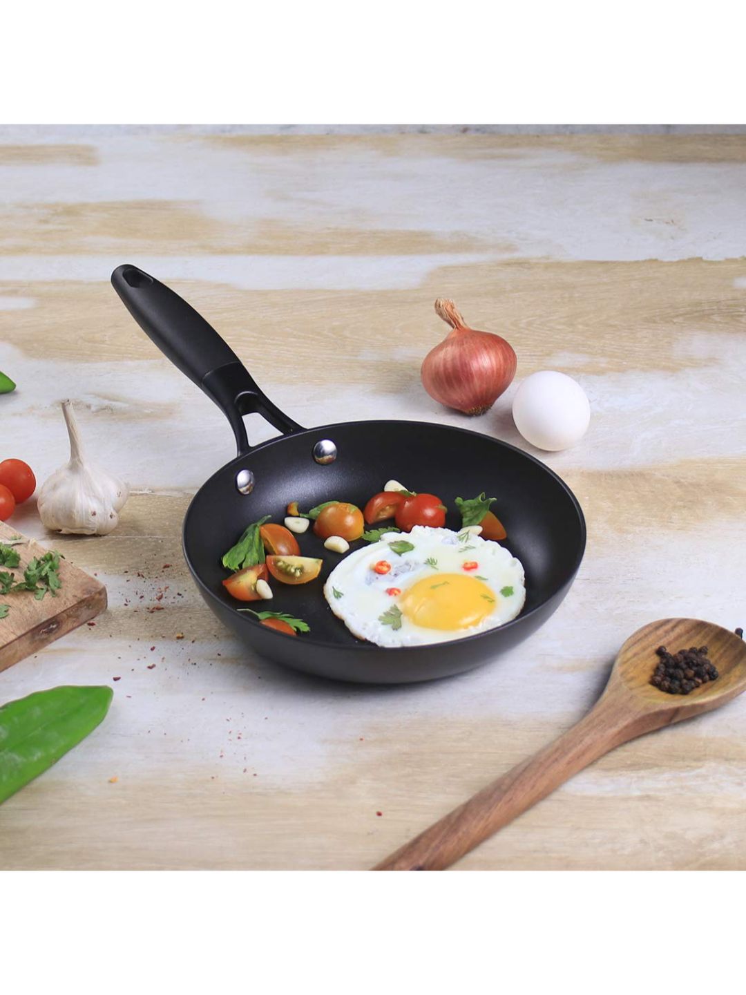 Wonderchef Black Solid Non Stick Fry Pan Price in India