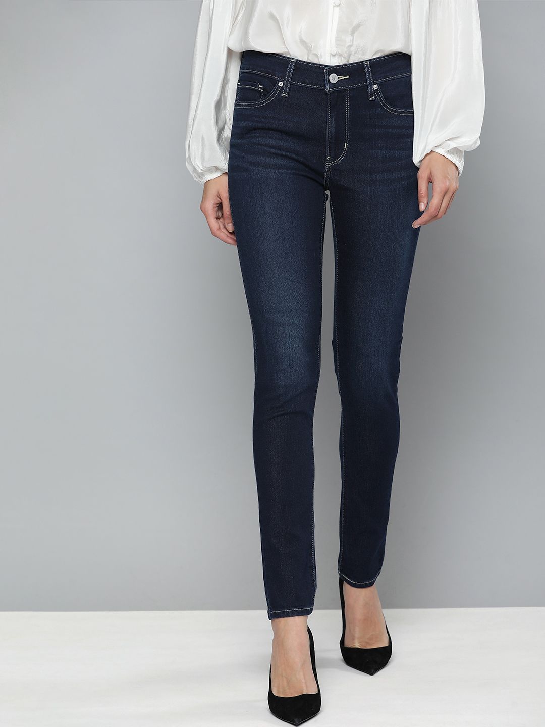 Levis Women Blue 711 Skinny Fit Light Fade Stretchable Jeans Price in India