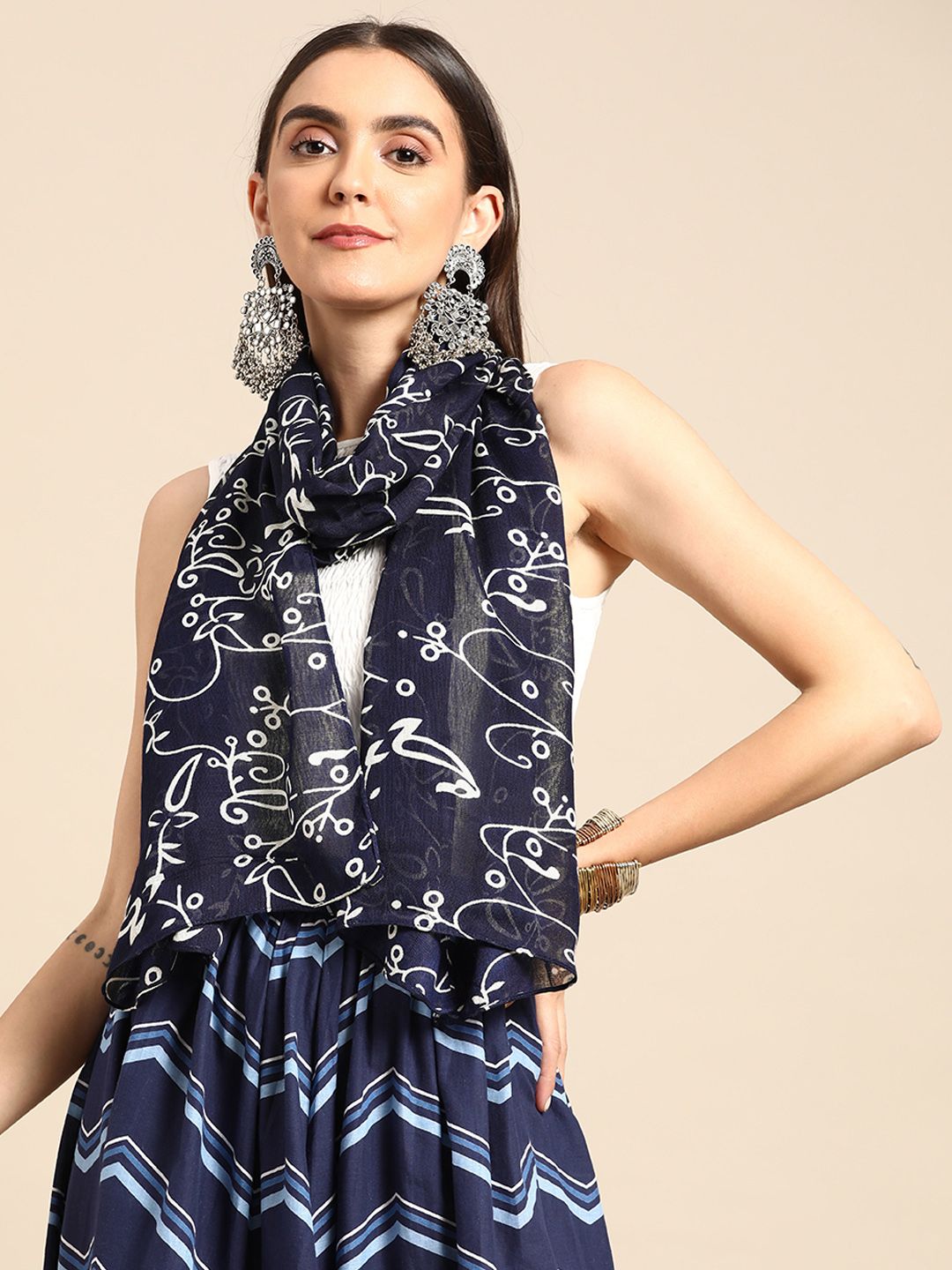 Anouk Women Navy Blue & White Printed Stole Price in India