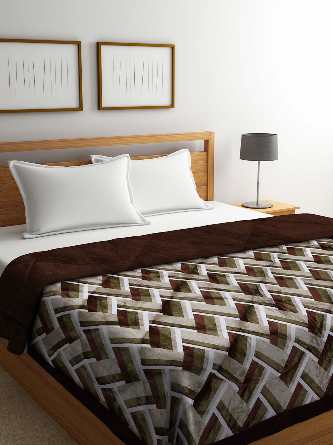 KLOTTHE Brown & White Geometric Printed Fur 800 GSM Heavy Winter Double Bed Quilt Price in India
