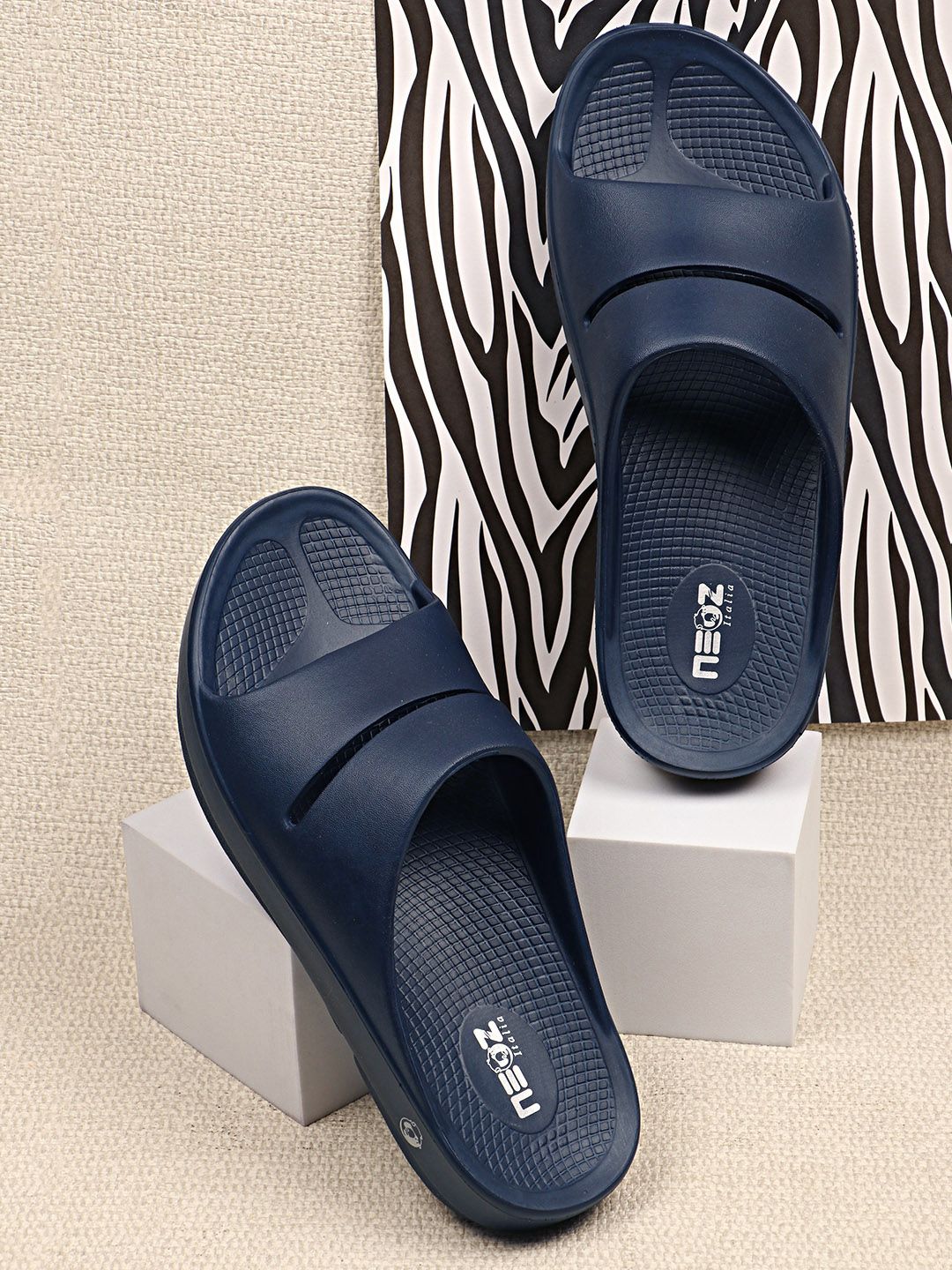 NEOZ Men Levirex Lightweight Arch Support Durable Anti-Skid & Comfortable Flip Flops