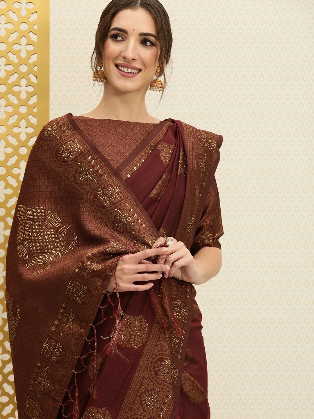 House of Pataudi Maroon & Bronze-Toned Ethnic Motifs Beads and Stones Saree