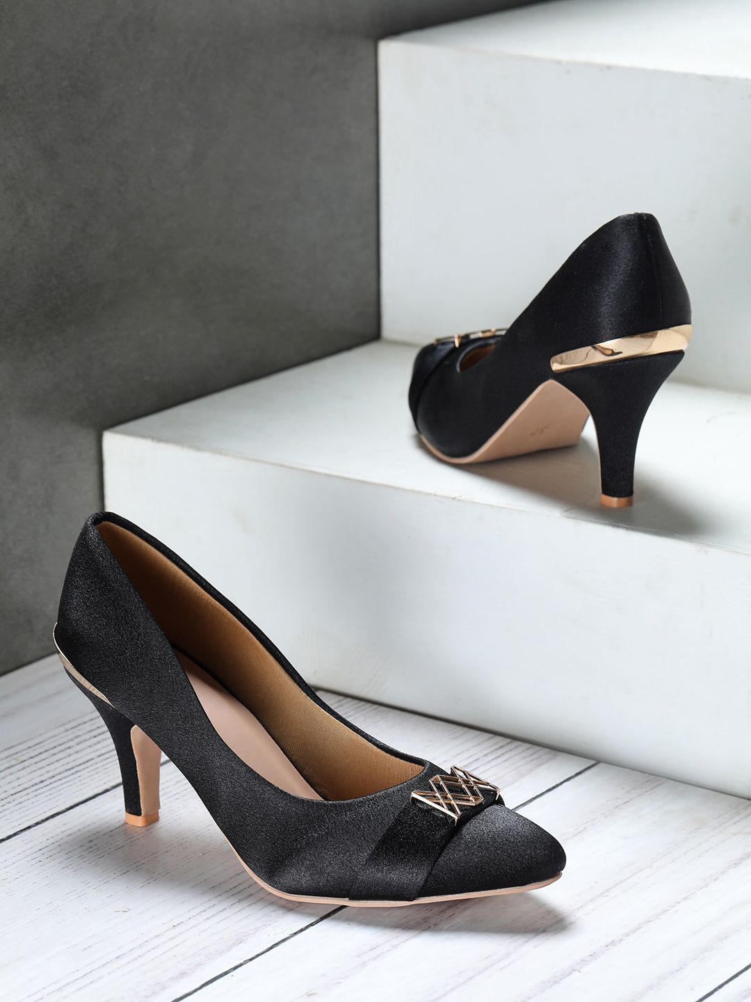 Shezone Women Black Pumps Price in India