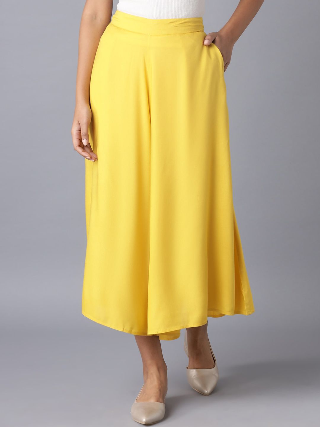 elleven Women Yellow Solid Loose Fit Culottes Price in India