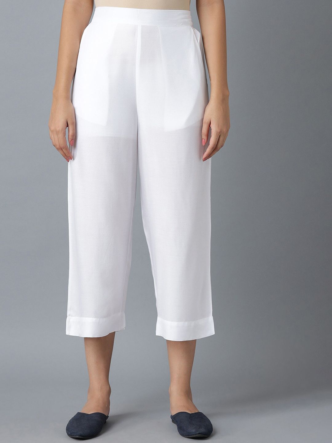 elleven Women White Solid Tapered Fit Culottes Price in India