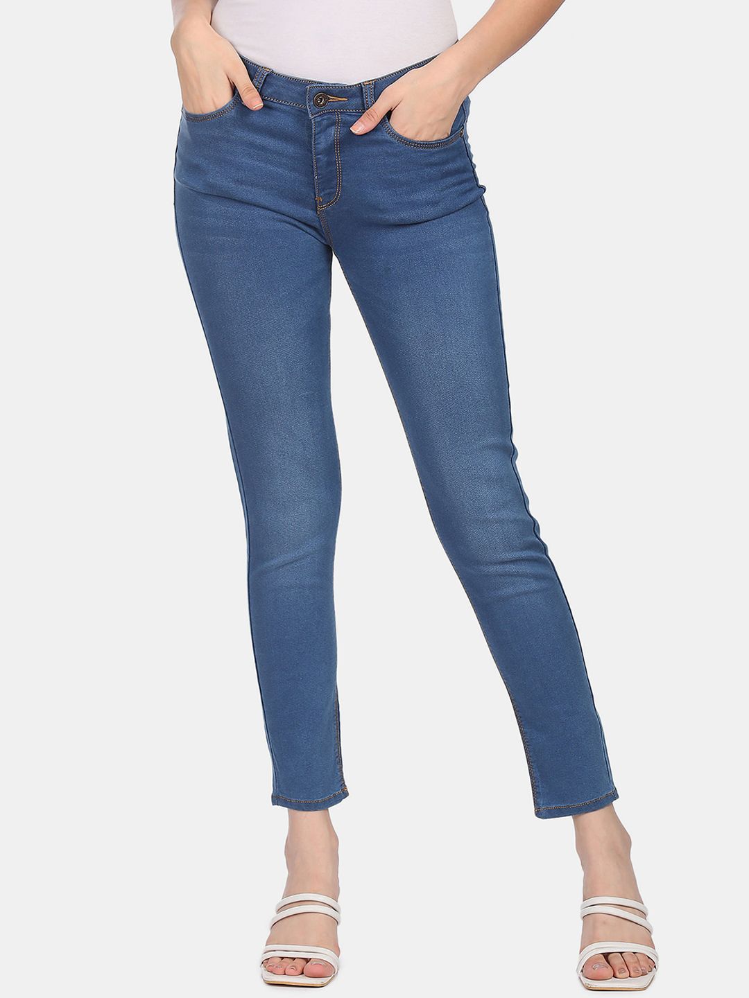 Sugr Women Blue Light Fade Stone Wash Jeans Price in India