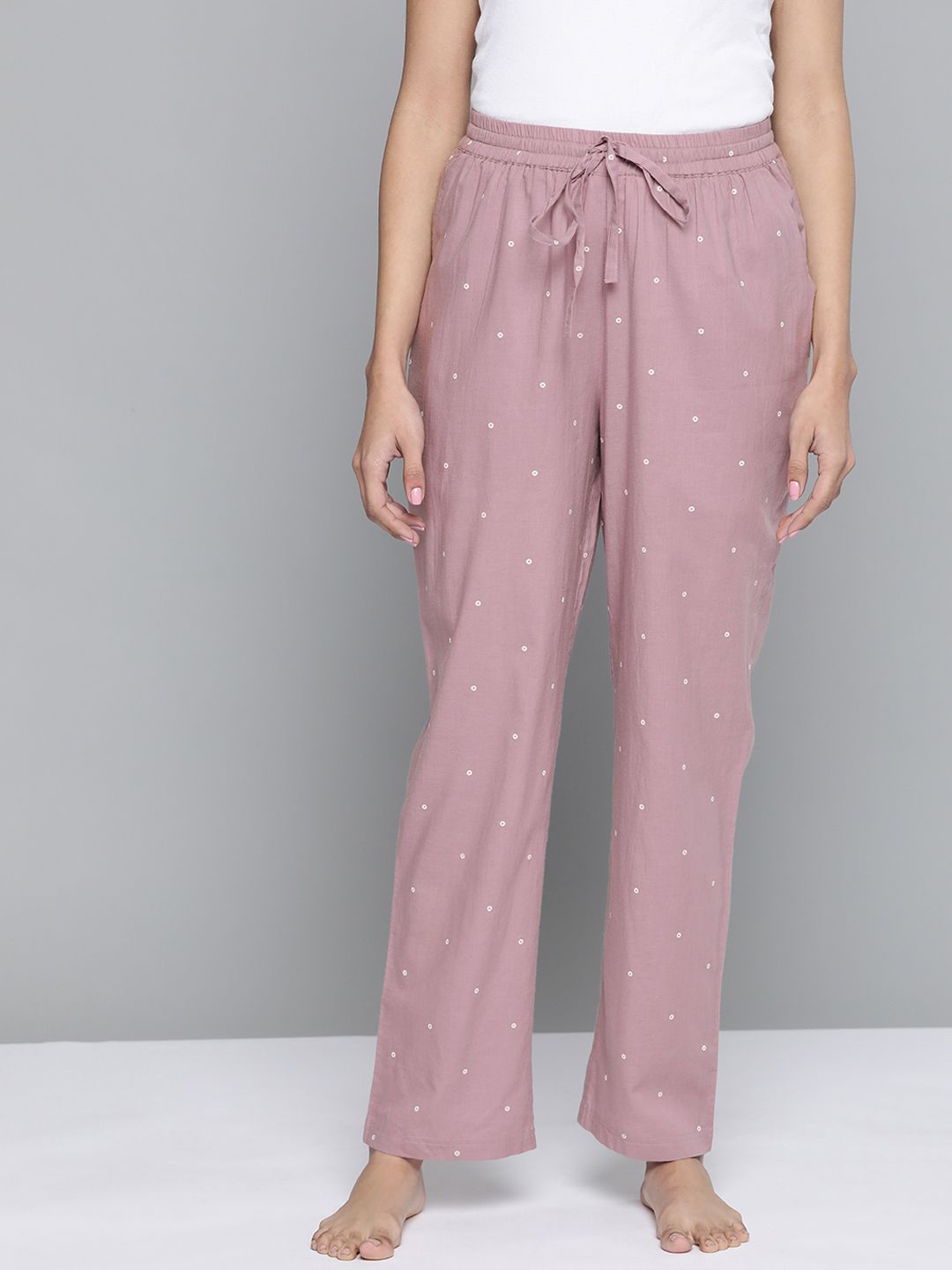 HERE&NOW Women Mauve & White Geometric Printed Pure Cotton Lounge Pants Price in India