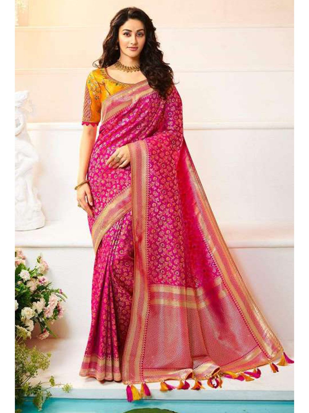 KARAGIRI Red & Gold-Toned Woven Design Silk Blend Banarasi Saree Price in India