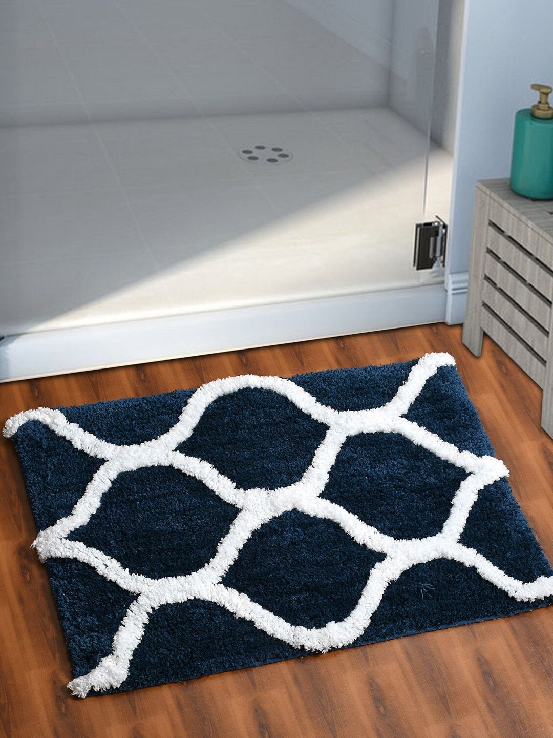 AEROHAVEN Navy Blue & White 1850 GSM Bath Rugs Price in India