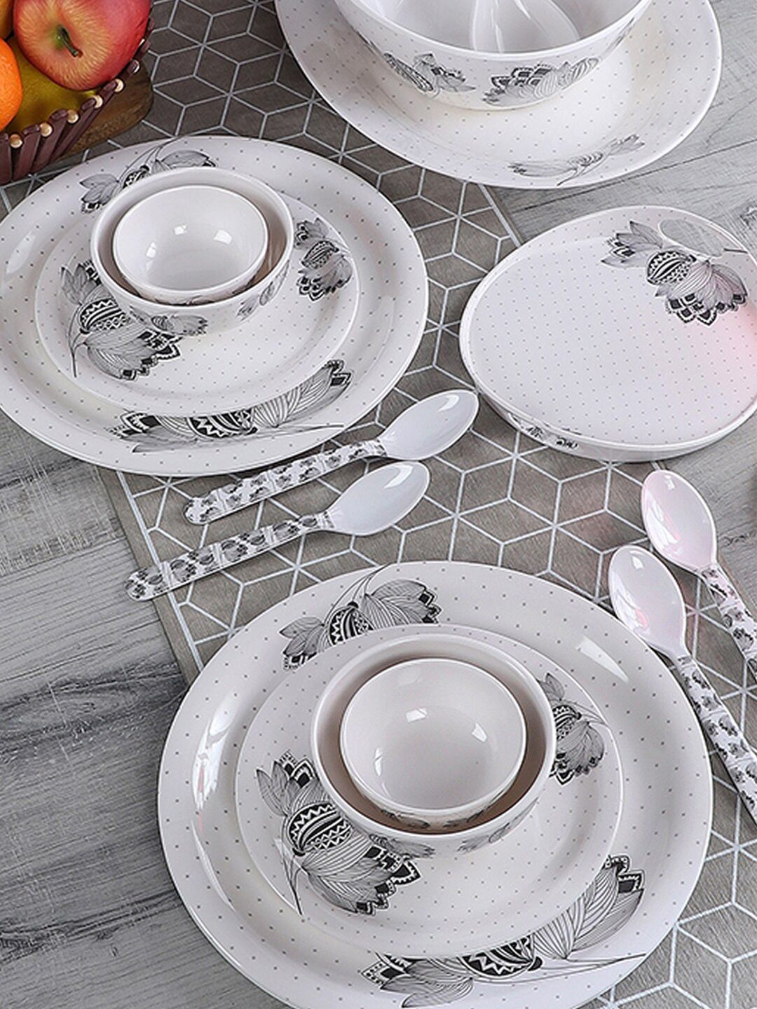 CDI Black & White 40 Pcs Printed Melamine Glossy Dinner Set Price in India