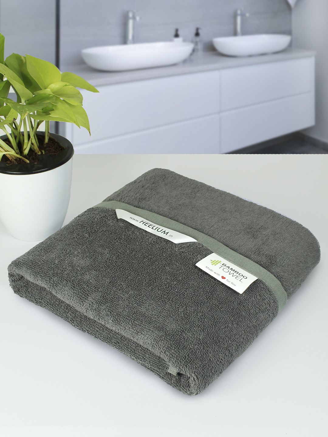 Heelium Grey 400GSM Bamboo Bath Towel Price in India