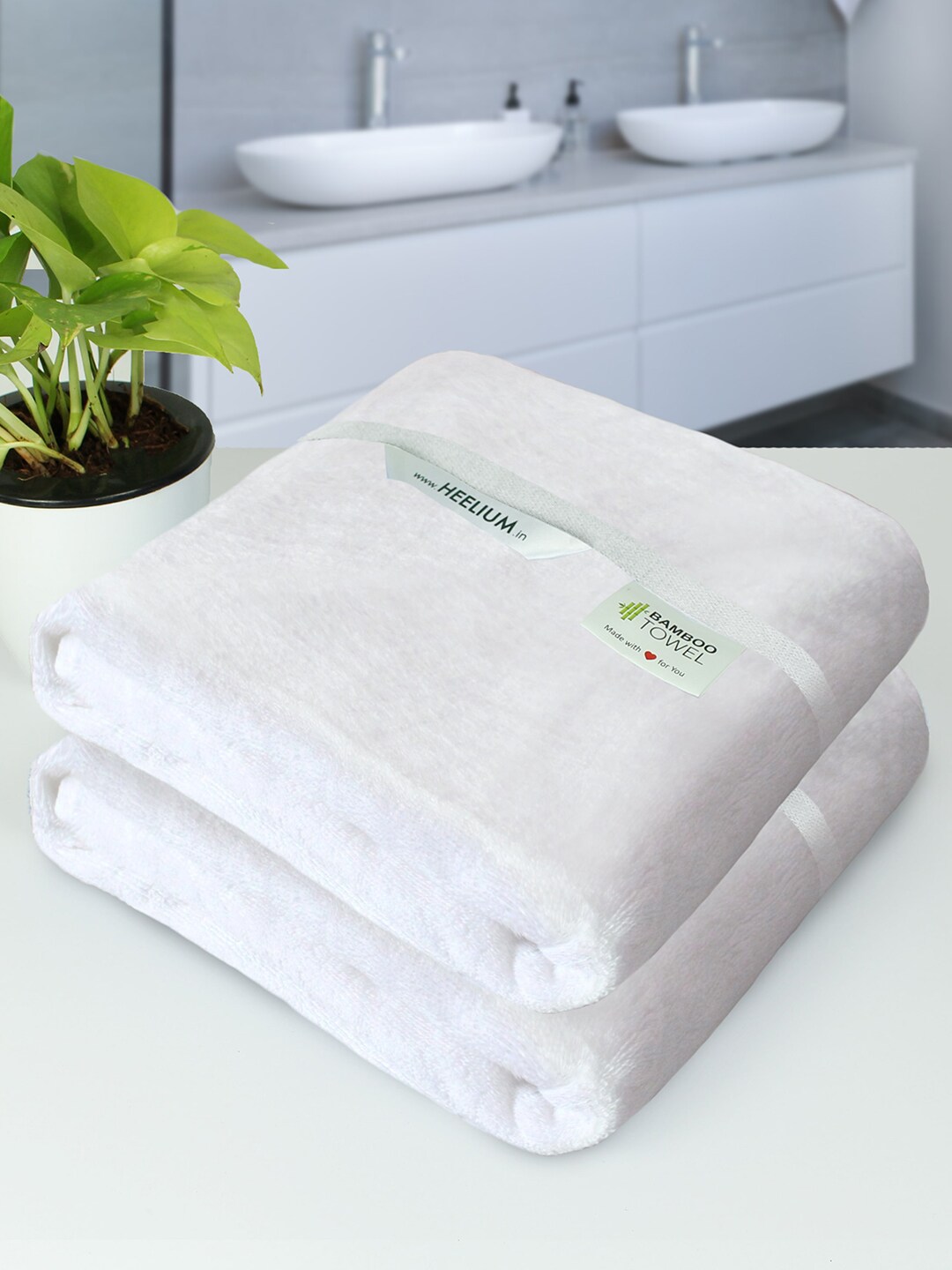 Heelium White Pack of 2 400 GSM Bamboo Bath Towel Price in India