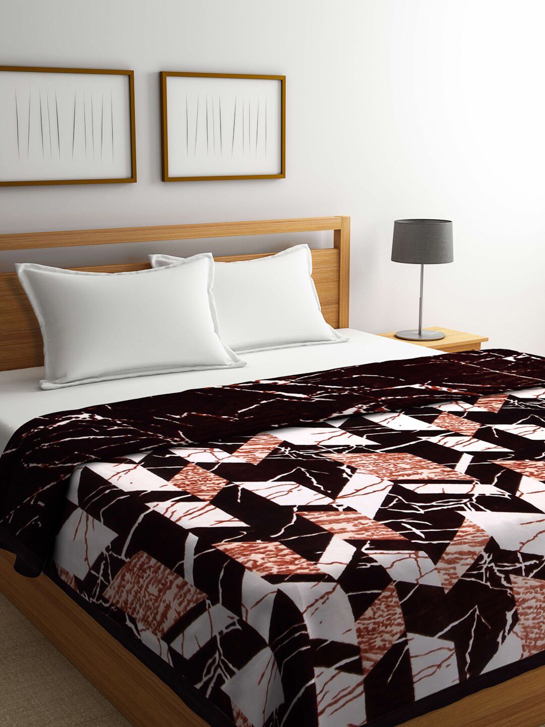 Arrabi Brown & Pink Geometric Heavy Winter Double Bed Blanket Price in India