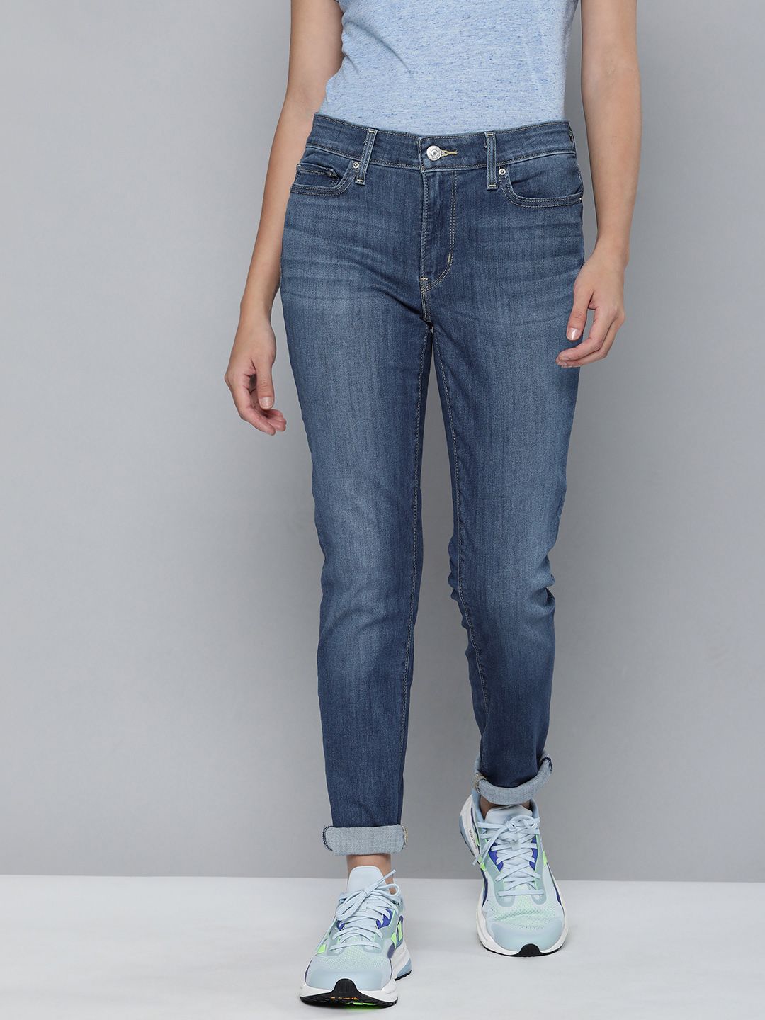 Levis Women Blue 711 Skinny Fit Mid Rise Light Fade Stretchable Jeans Price in India