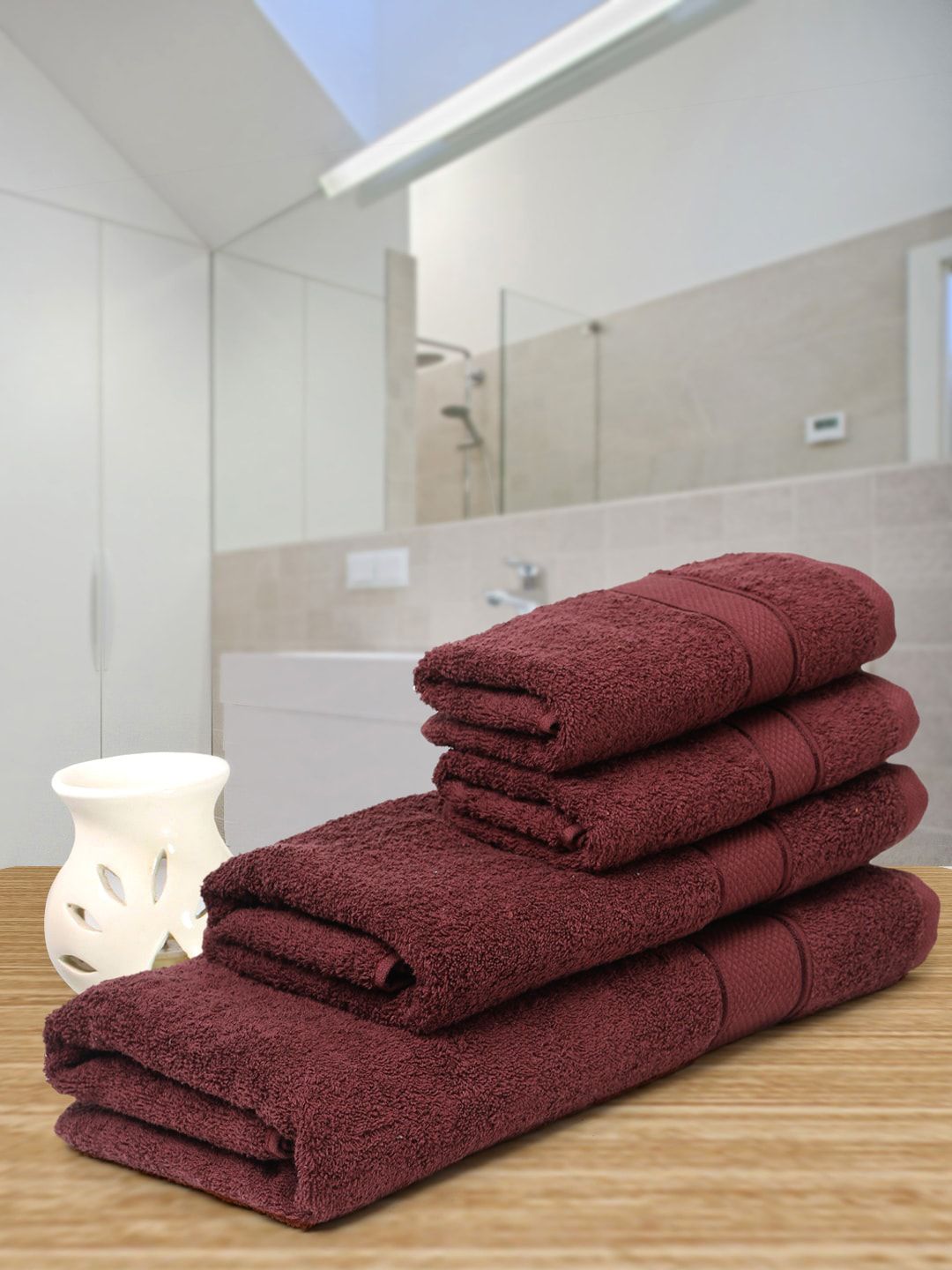 Creeva Set of 4 Burgundy Solid 525 GSM Pure Cotton Towel Set Price in India