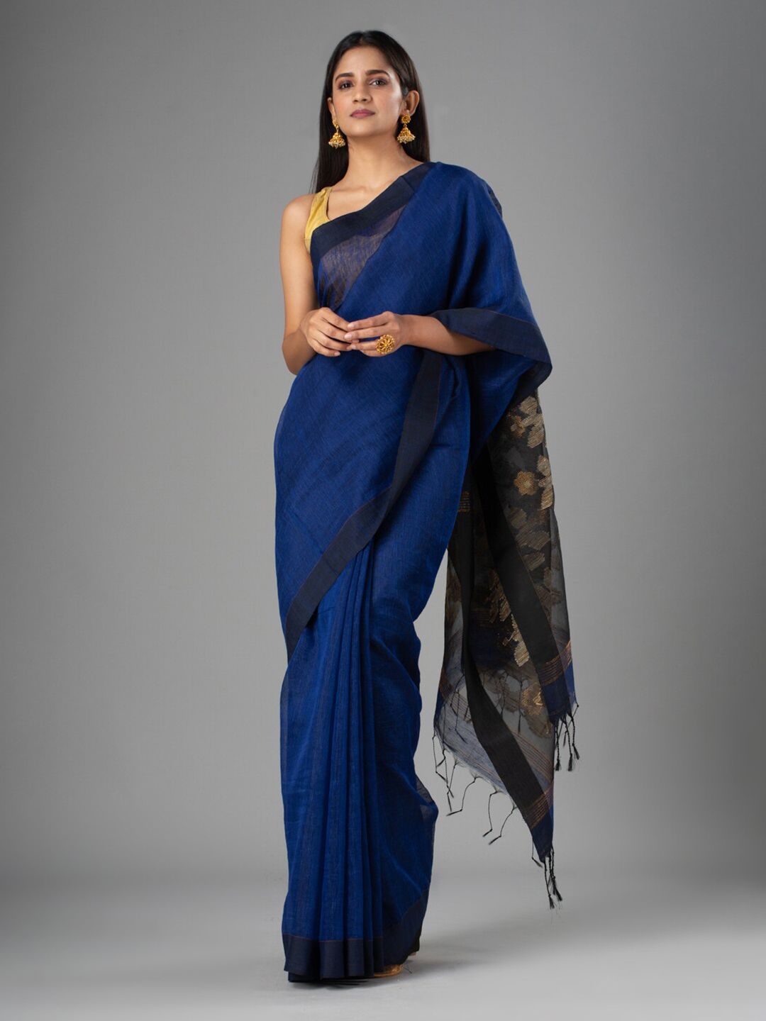 Mitera Blue Floral Silk Blend Jamdani Saree Price in India