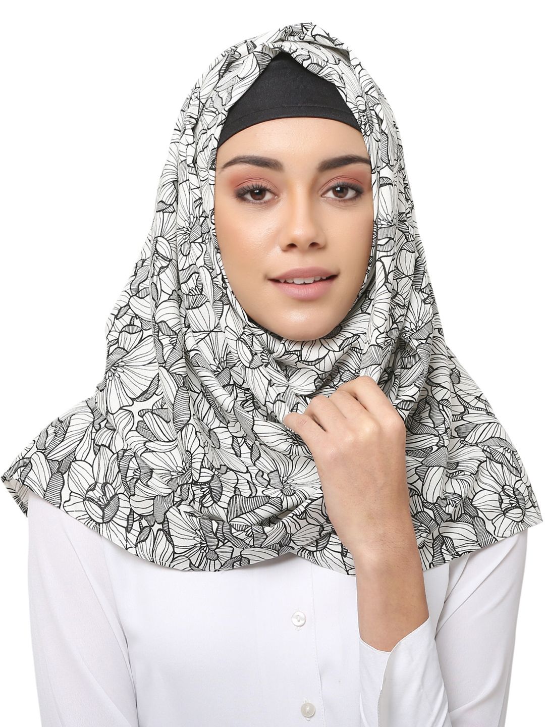 MOMIN LIBAS Women Black & White Printed Scarf Price in India