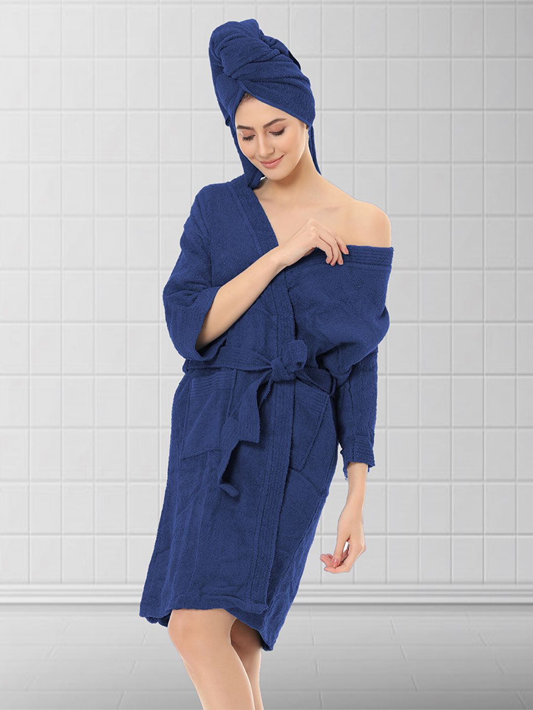 Aura Blue Solid Bath Robe Price in India