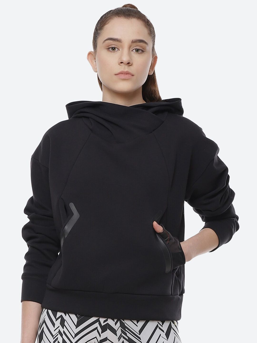 ASICS Women Black Hooded Sweatshirt W TECH KNIT HOODED Price in India