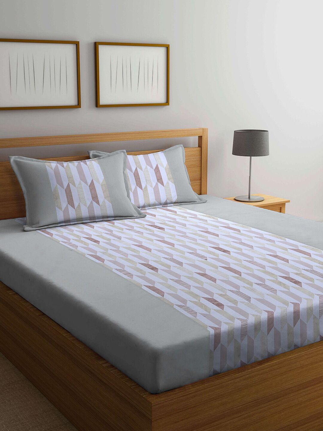 KLOTTHE Grey & Beige Geometric 210 TC Queen Bedsheet with 2 Pillow Covers Price in India