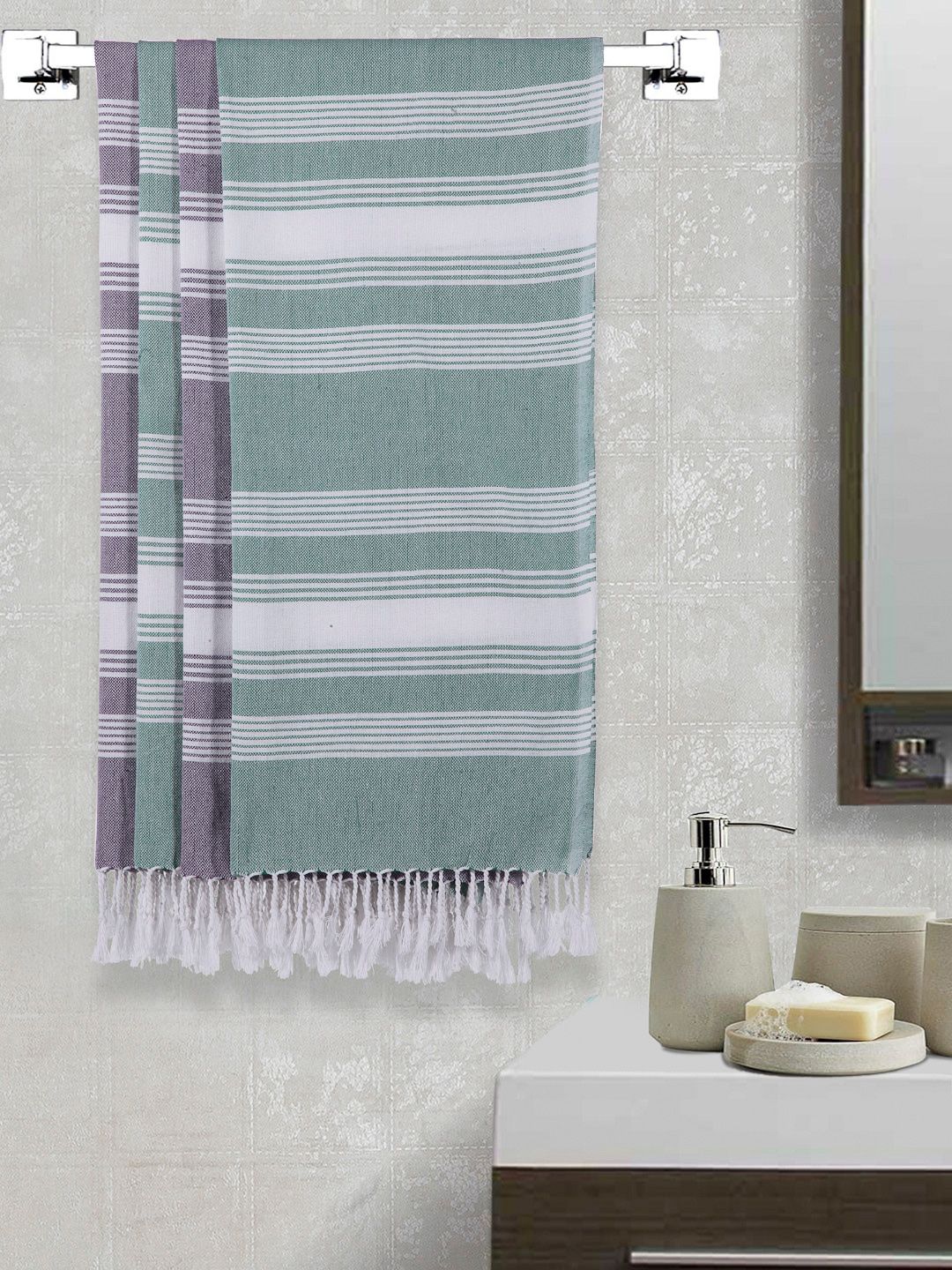 Arrabi Set Of 4 Striped 210 GSM Cotton Bath Towels Price in India